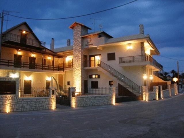 Giogarakis Suites Eleonas Exterior photo