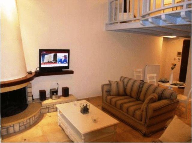 Giogarakis Suites Eleonas Room photo